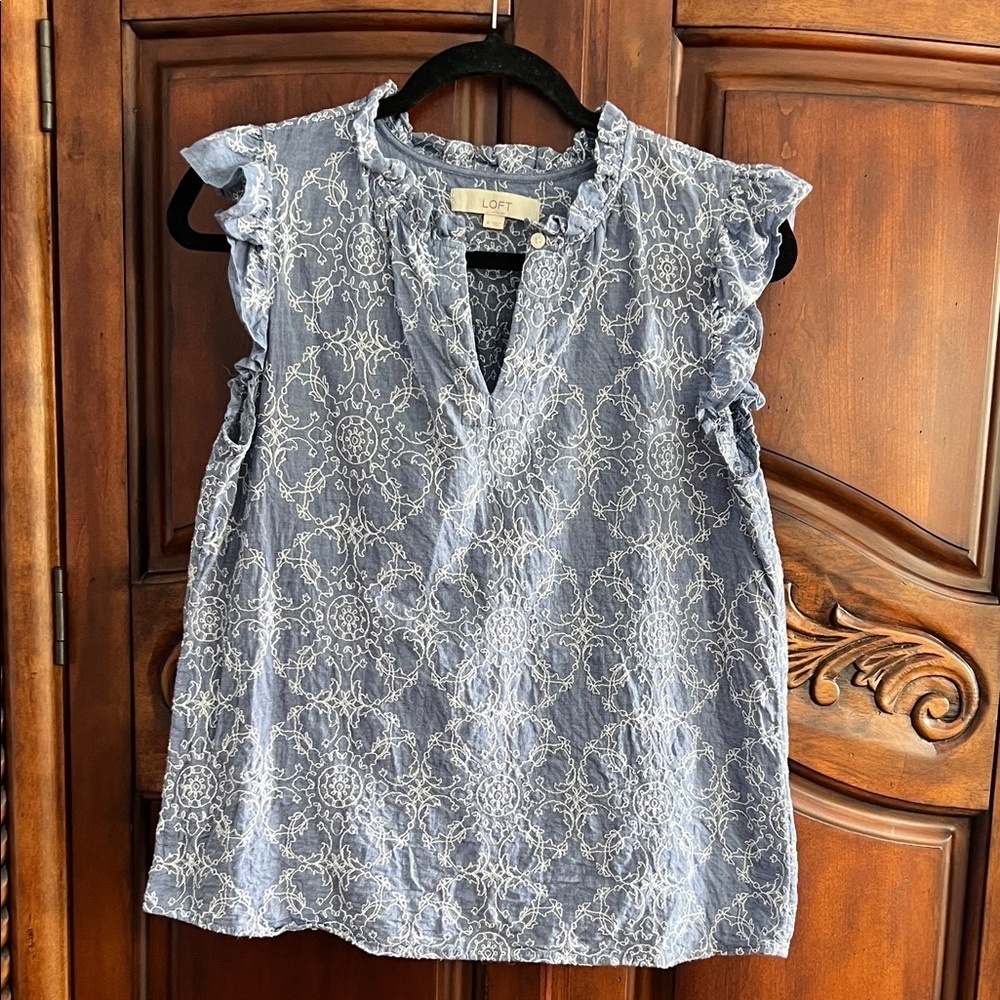 LOFT Blue and White embroidered flutter sleeve Blouse- size M